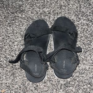 Platform sandals